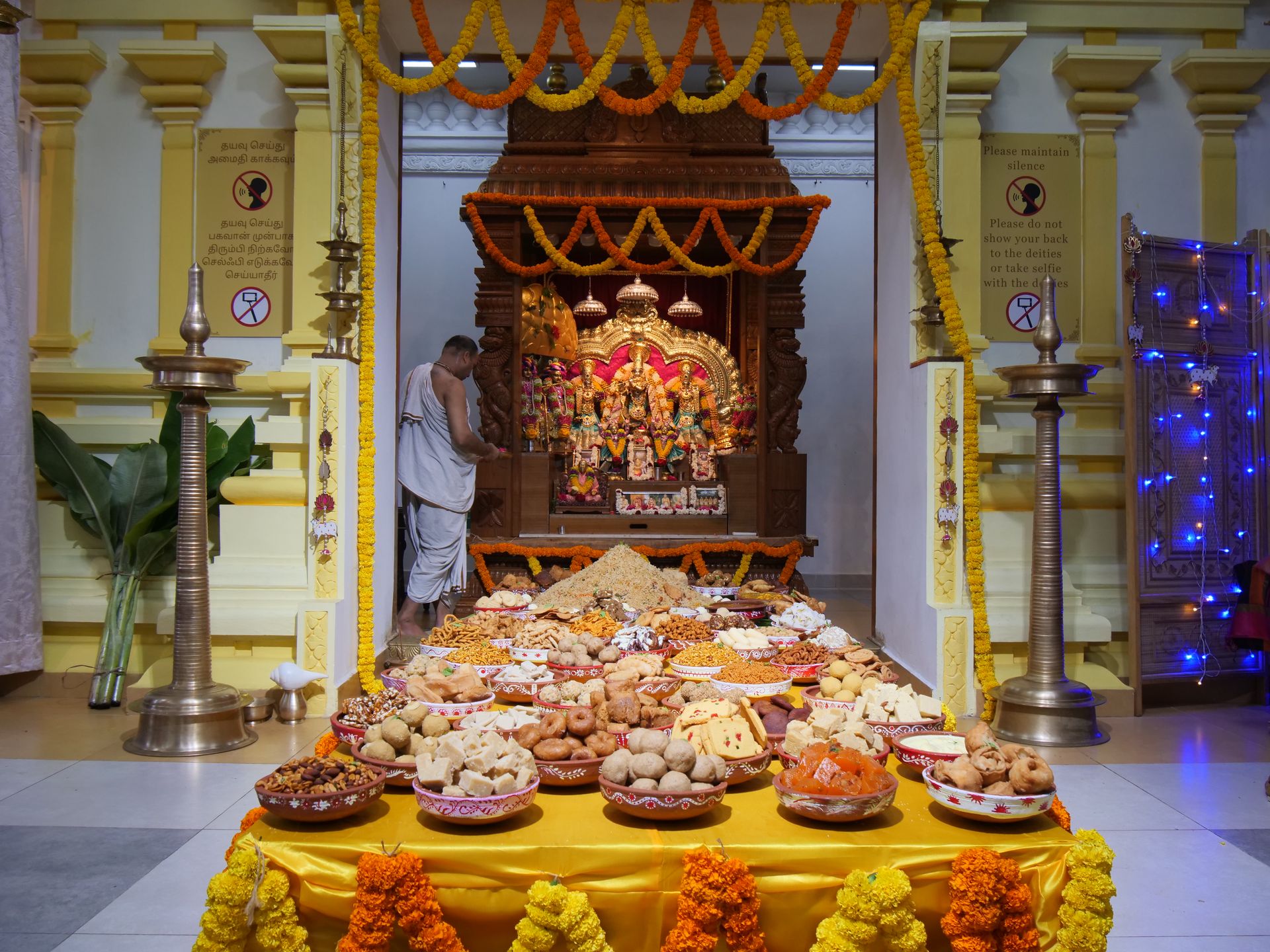 Sri Govardhana Puja