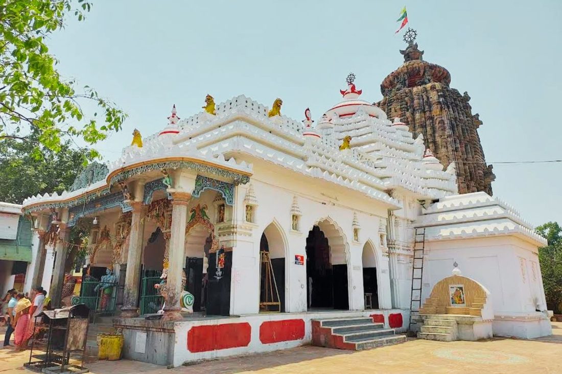 Sakshi Gopal Temple